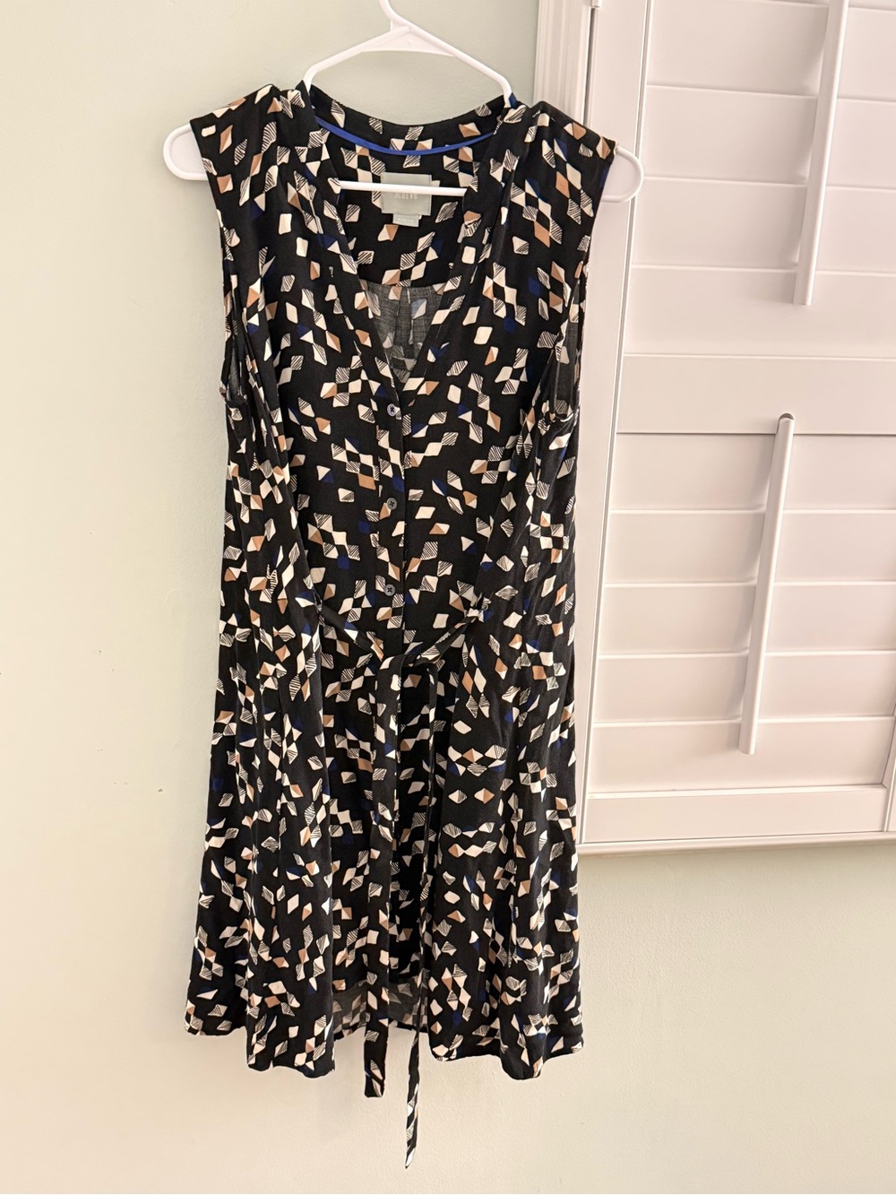 Black Sleeveless Printed Tie-Waist Dress